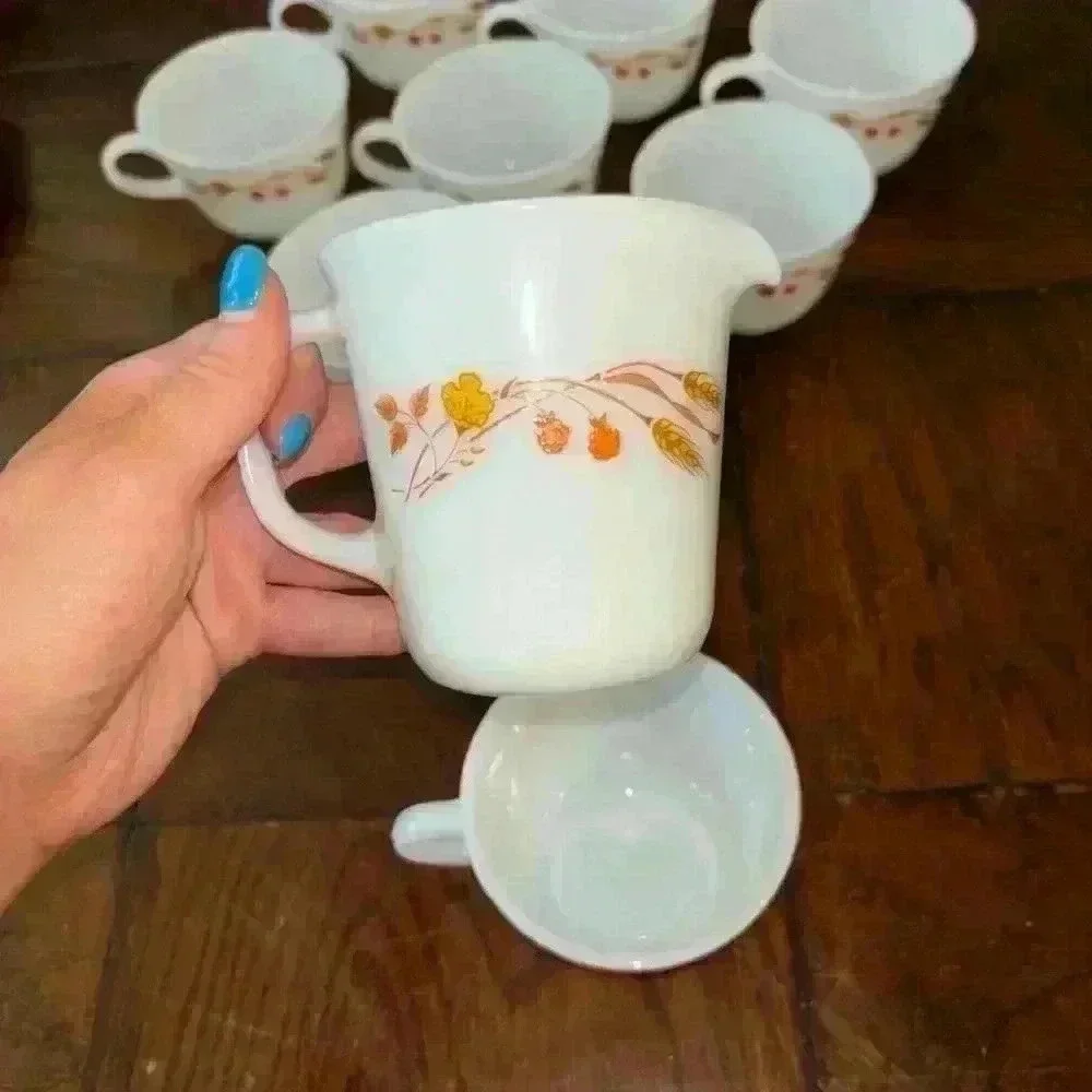 Set of vintage Pyrex mugs and milk pour